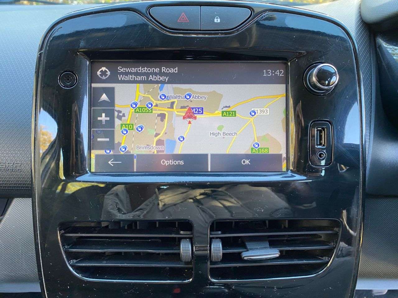 2014 RENAULT CLIO 2014 RENAULT CLIO