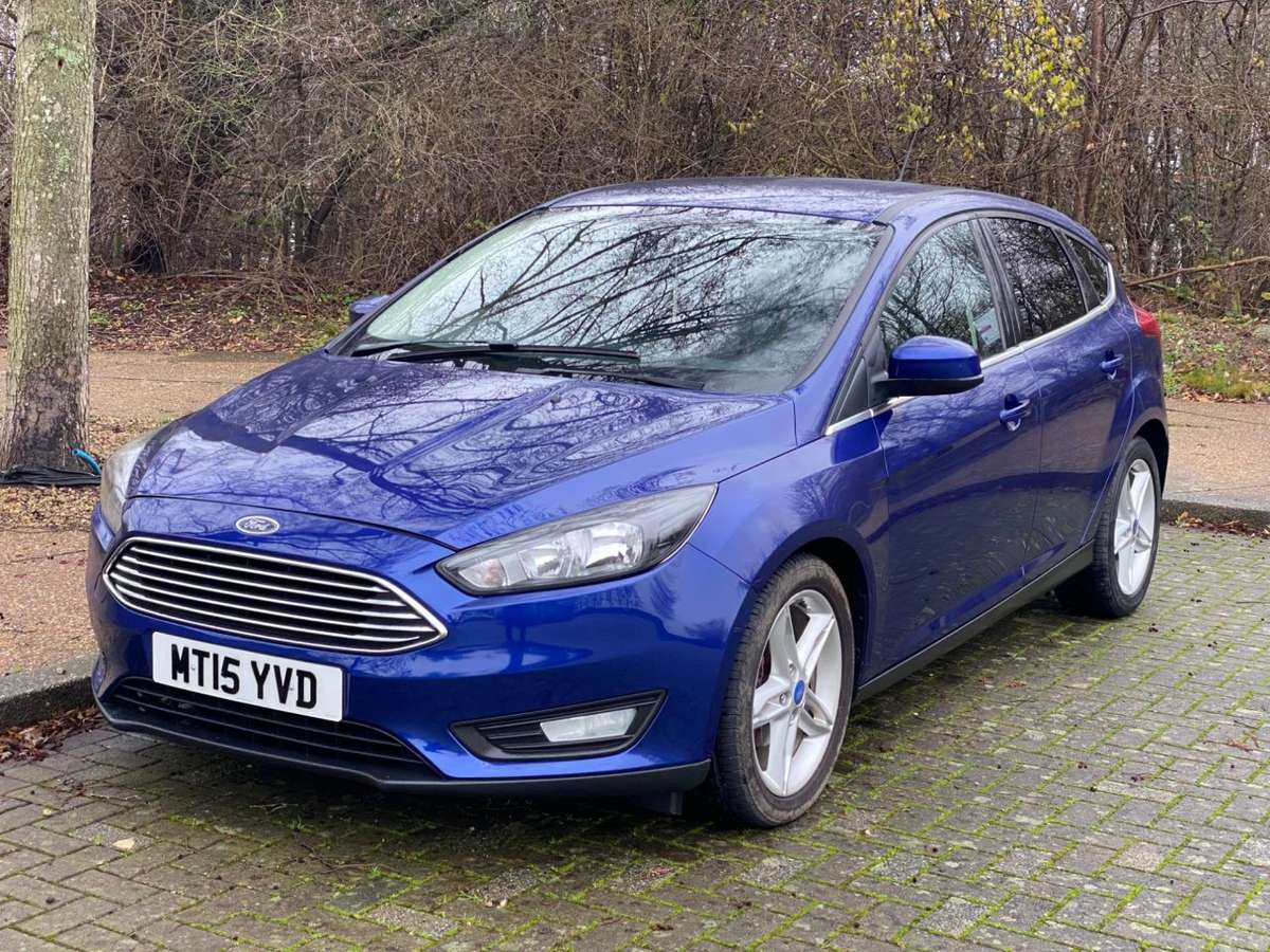Check out this Ford Focus 2015 Petrol Manual