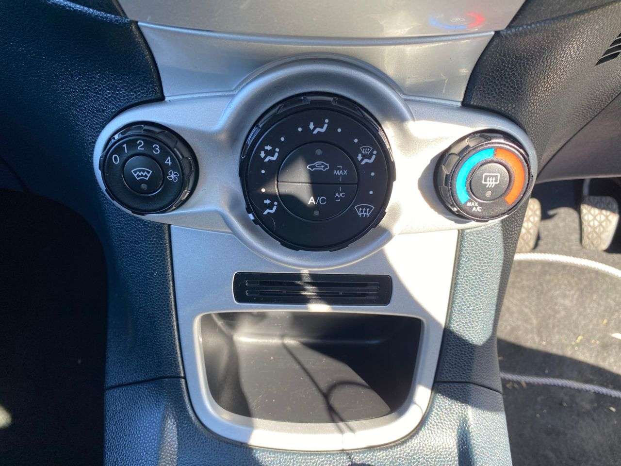 2012 FORD FIESTA 2012 FORD FIESTA