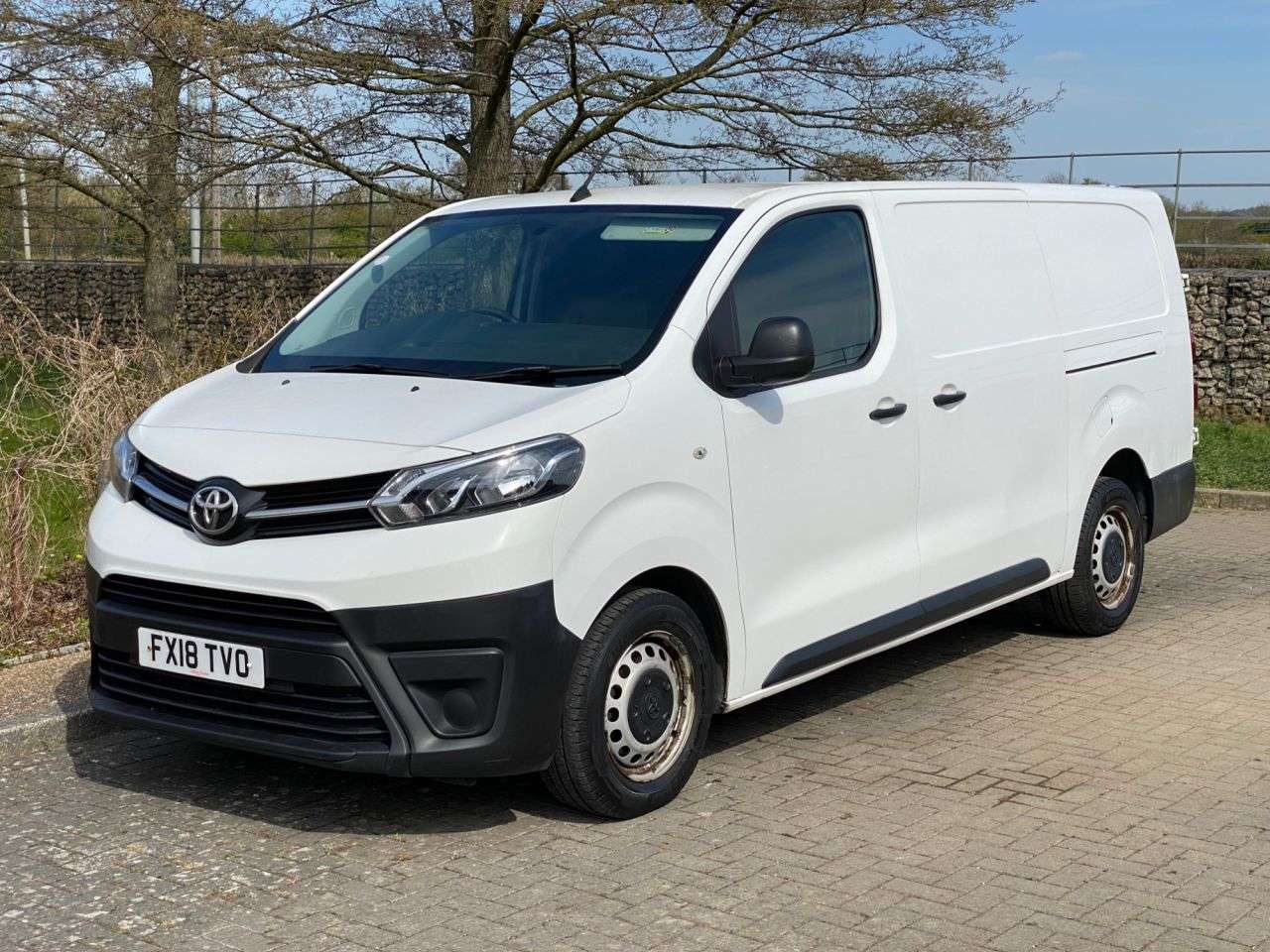 A 2018 TOYOTA PROACE 2.0D Long Panel Van 6dr Diesel Manual LWB Euro 6 (s/s) (120 ps) A 2018 TOYOTA PROACE 2.0D Long Panel Van 6dr Diesel Manual LWB Euro 6 (s/s) (120 ps)