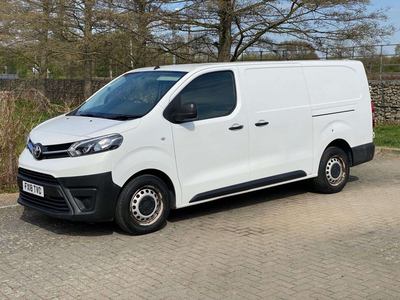 A 2018 TOYOTA PROACE 2.0D Long Panel Van 6dr Diesel Manual LWB Euro 6 (s/s) (120 ps) A 2018 TOYOTA PROACE 2.0D Long Panel Van 6dr Diesel Manual LWB Euro 6 (s/s) (120 ps)