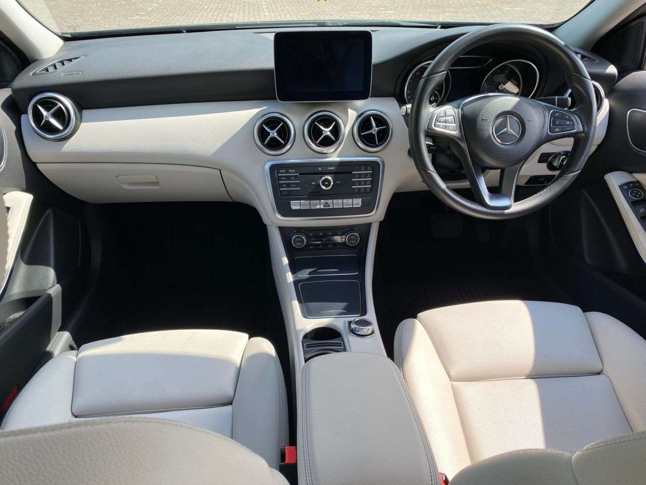 2017 MERCEDES-BENZ A-CLASS 2017 MERCEDES-BENZ A-CLASS