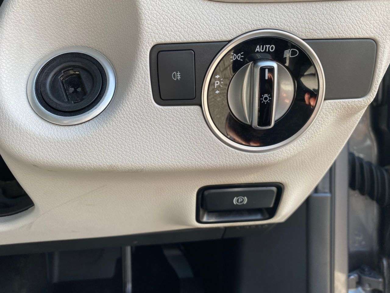 2017 MERCEDES-BENZ A-CLASS 2017 MERCEDES-BENZ A-CLASS