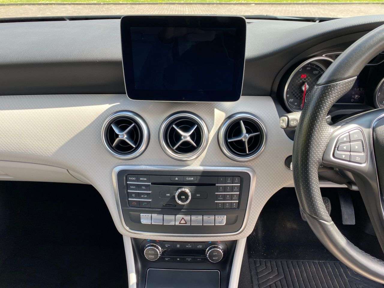 2017 MERCEDES-BENZ A-CLASS 2017 MERCEDES-BENZ A-CLASS