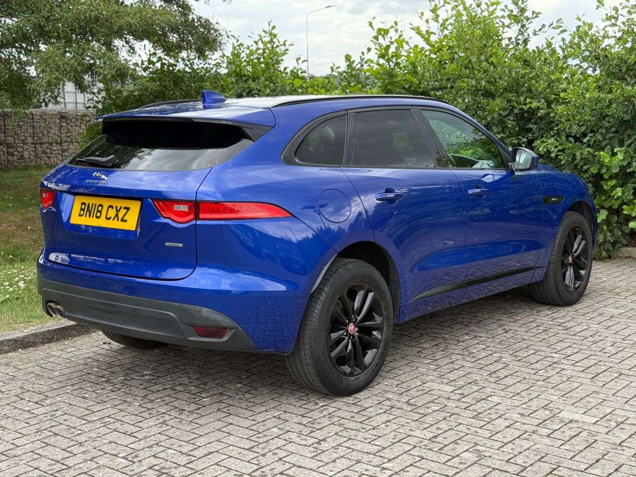 2018 JAGUAR F-PACE 2018 JAGUAR F-PACE