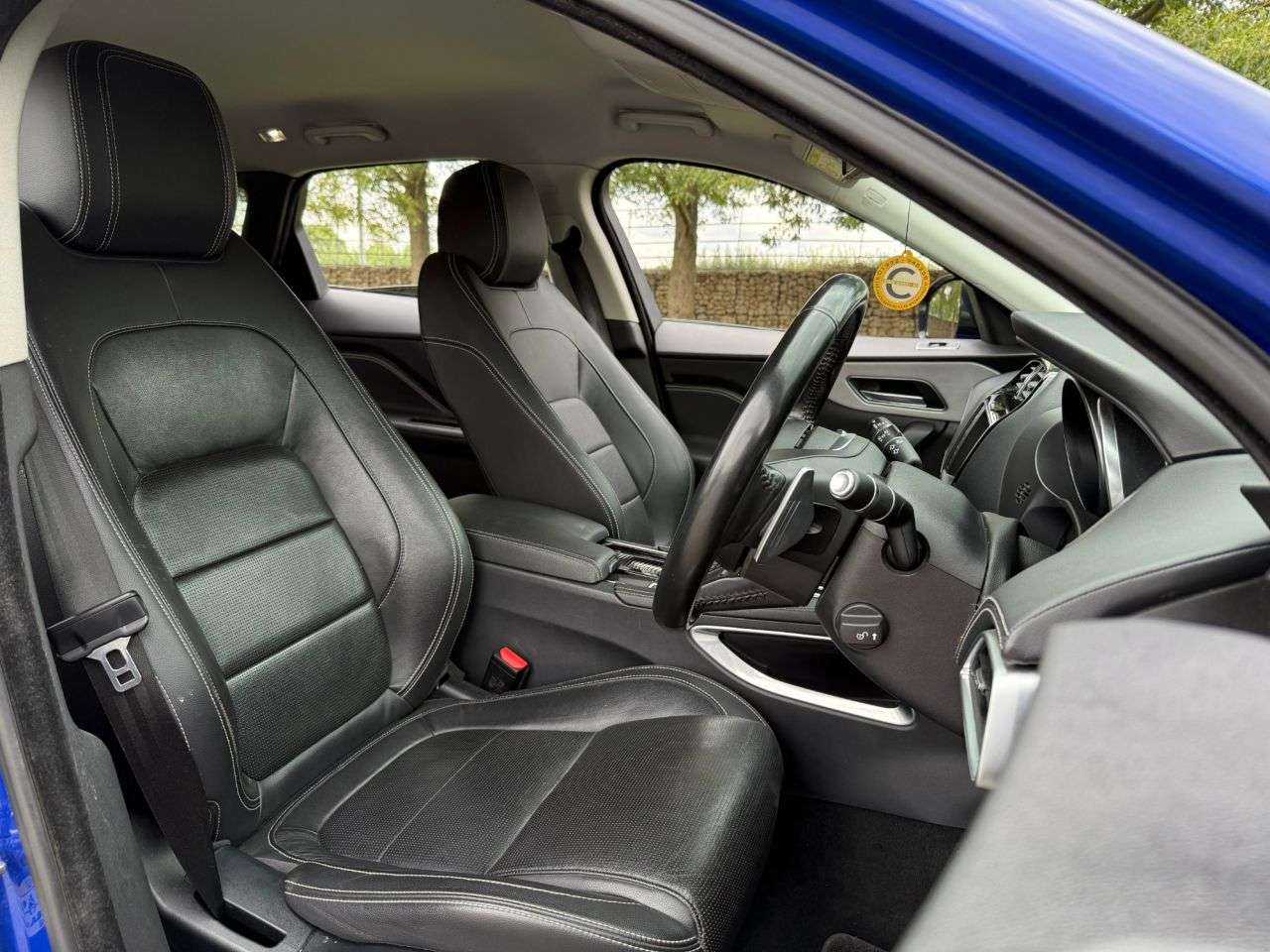 2018 JAGUAR F-PACE 2018 JAGUAR F-PACE