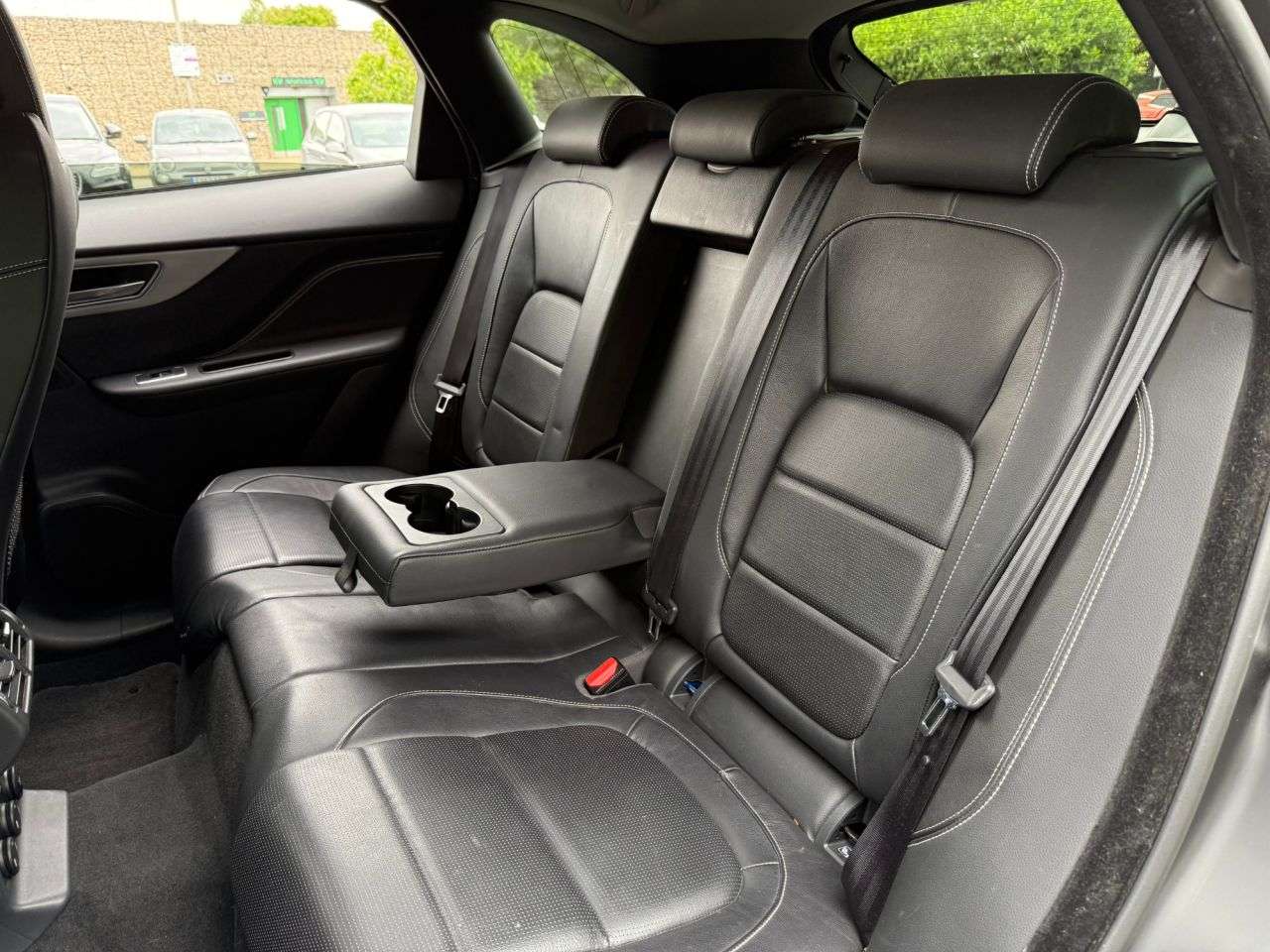 2018 JAGUAR F-PACE 2018 JAGUAR F-PACE