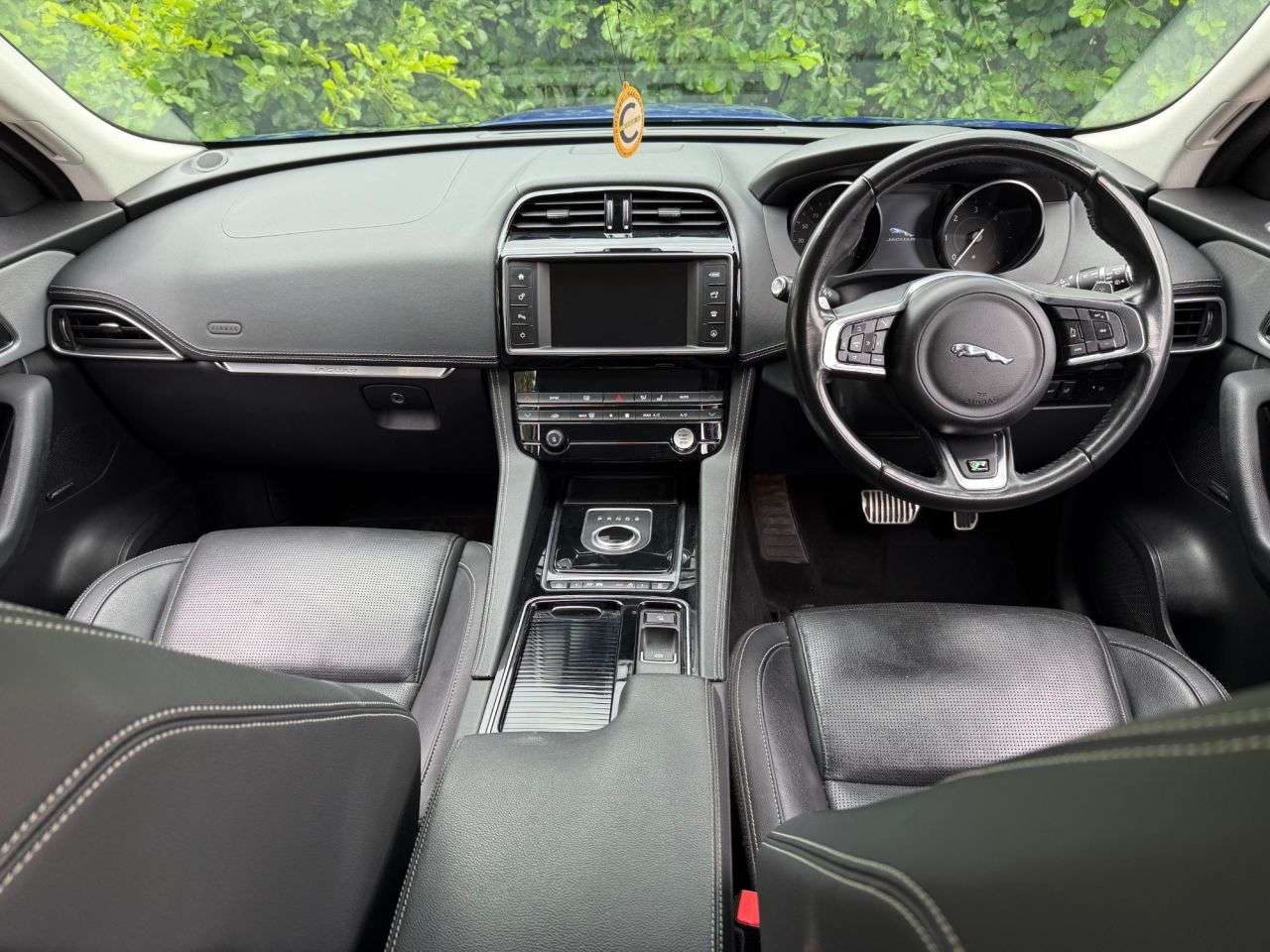 2018 JAGUAR F-PACE 2018 JAGUAR F-PACE