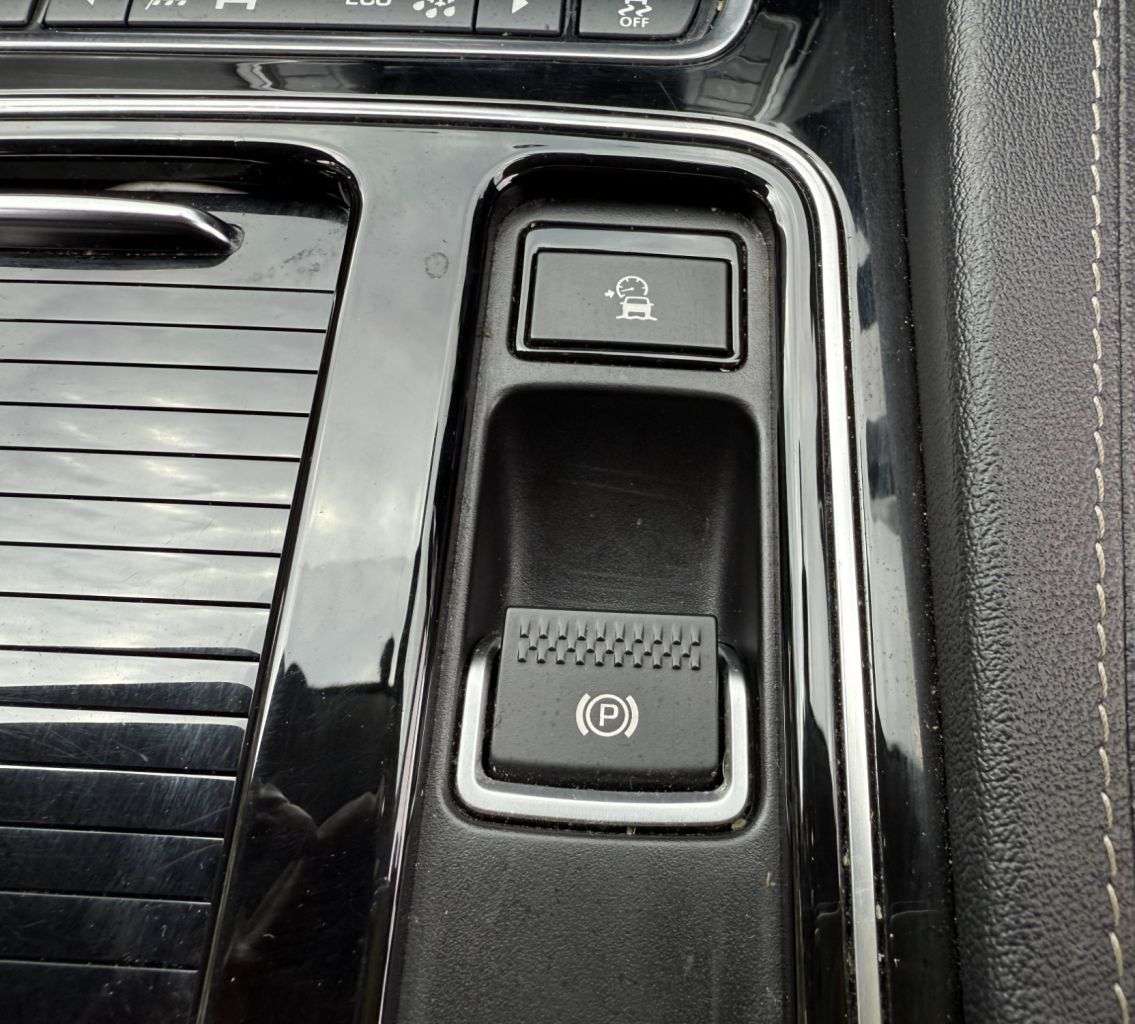 2018 JAGUAR F-PACE 2018 JAGUAR F-PACE