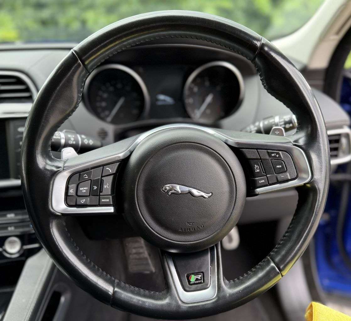 2018 JAGUAR F-PACE 2018 JAGUAR F-PACE