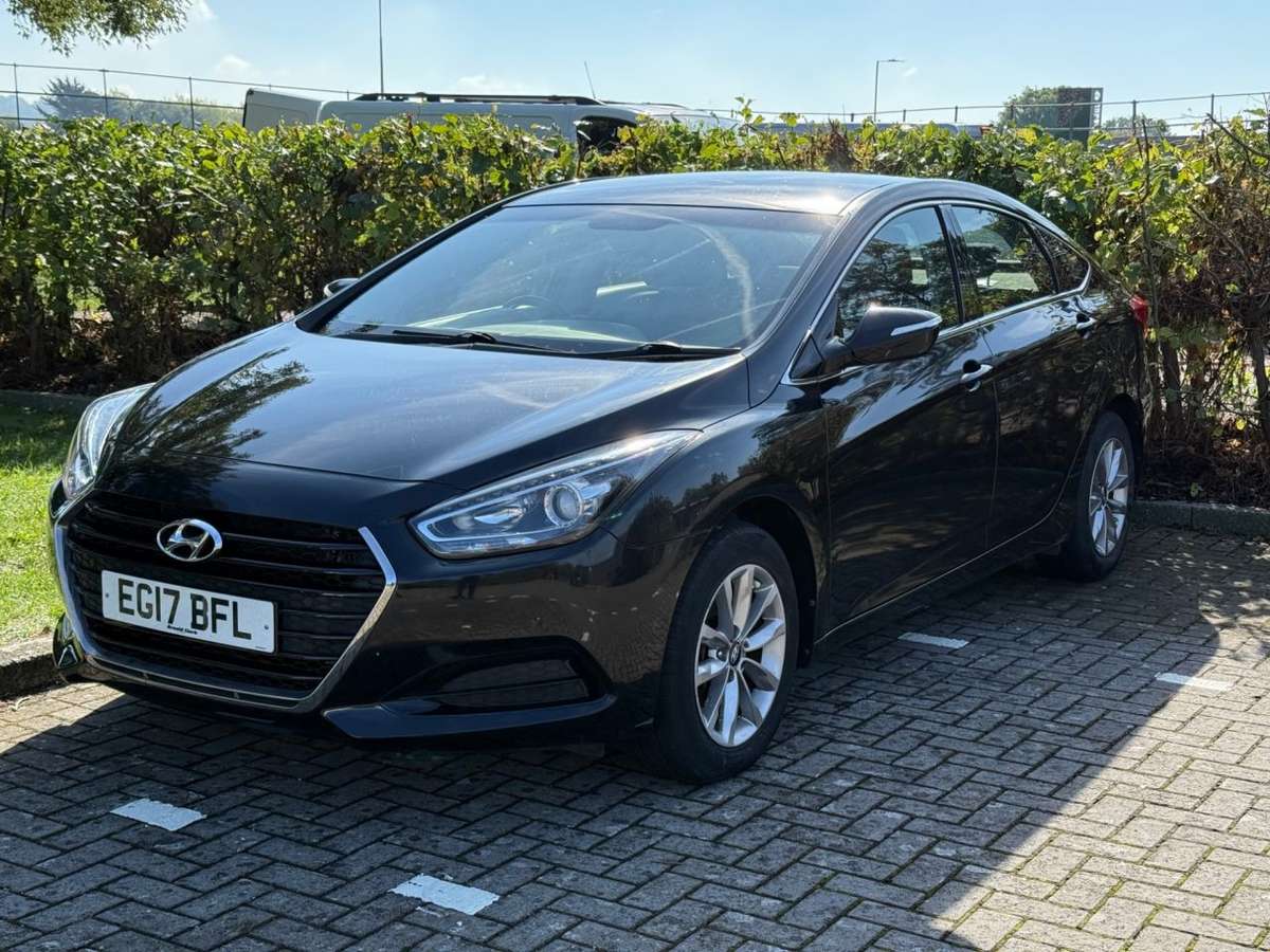 Check out this Hyundai I40 2017 Diesel Manual