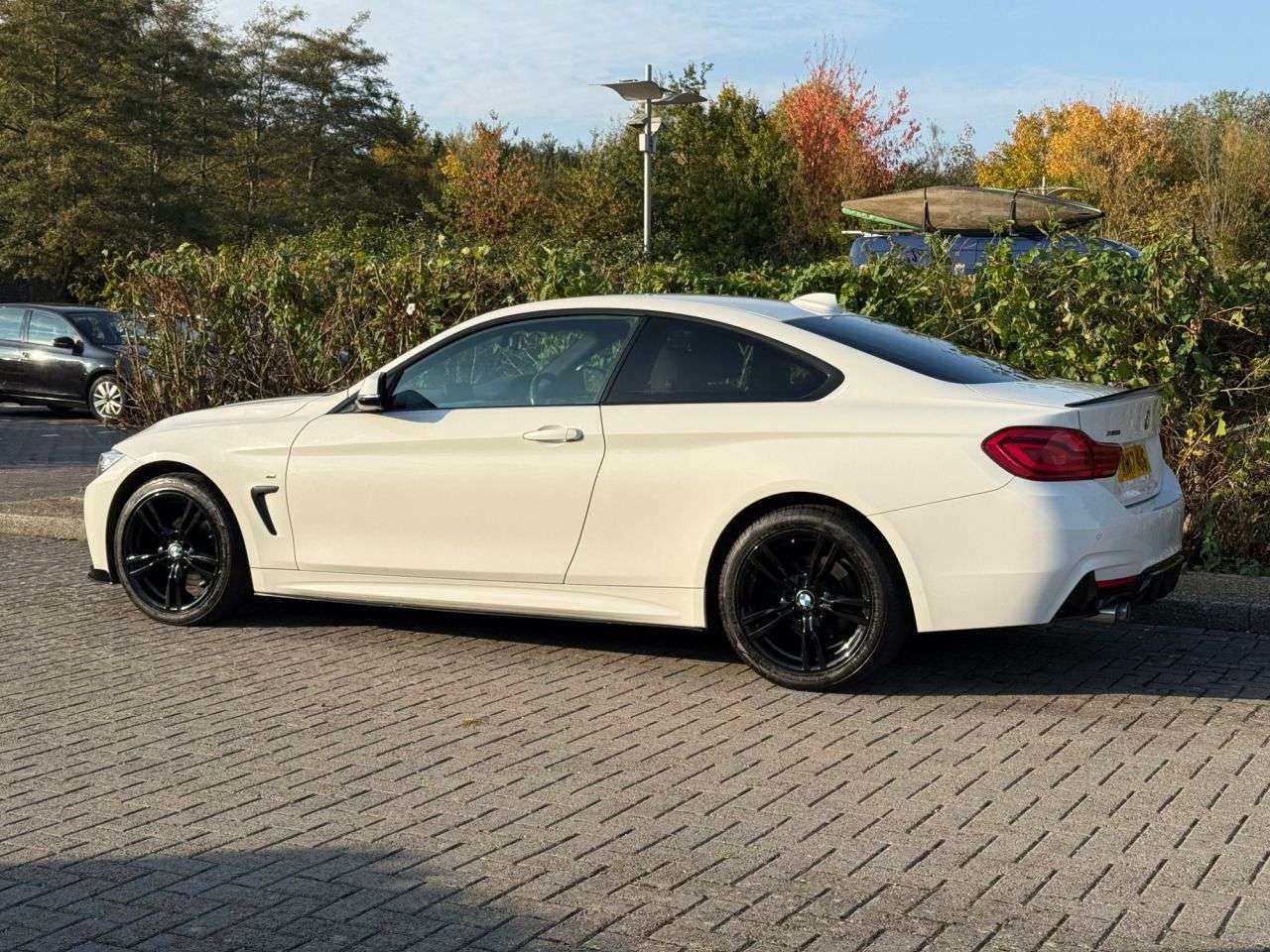 A 2017 BMW 4 SERIES 2.0 420d M Sport Coupe 2dr Diesel Auto xDrive Euro 6 (s/s) (190 ps) A 2017 BMW 4 SERIES 2.0 420d M Sport Coupe 2dr Diesel Auto xDrive Euro 6 (s/s) (190 ps)