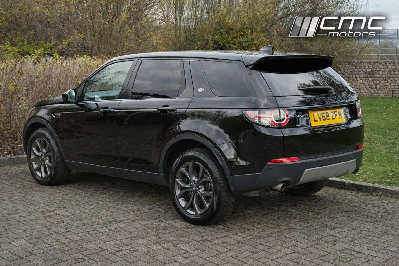 A 2018 LAND ROVER DISCOVERY SPORT 2.0 TD4 Landmark SUV 5dr Diesel Auto 4WD Euro 6 (s/s) (180 ps) A 2018 LAND ROVER DISCOVERY SPORT 2.0 TD4 Landmark SUV 5dr Diesel Auto 4WD Euro 6 (s/s) (180 ps)