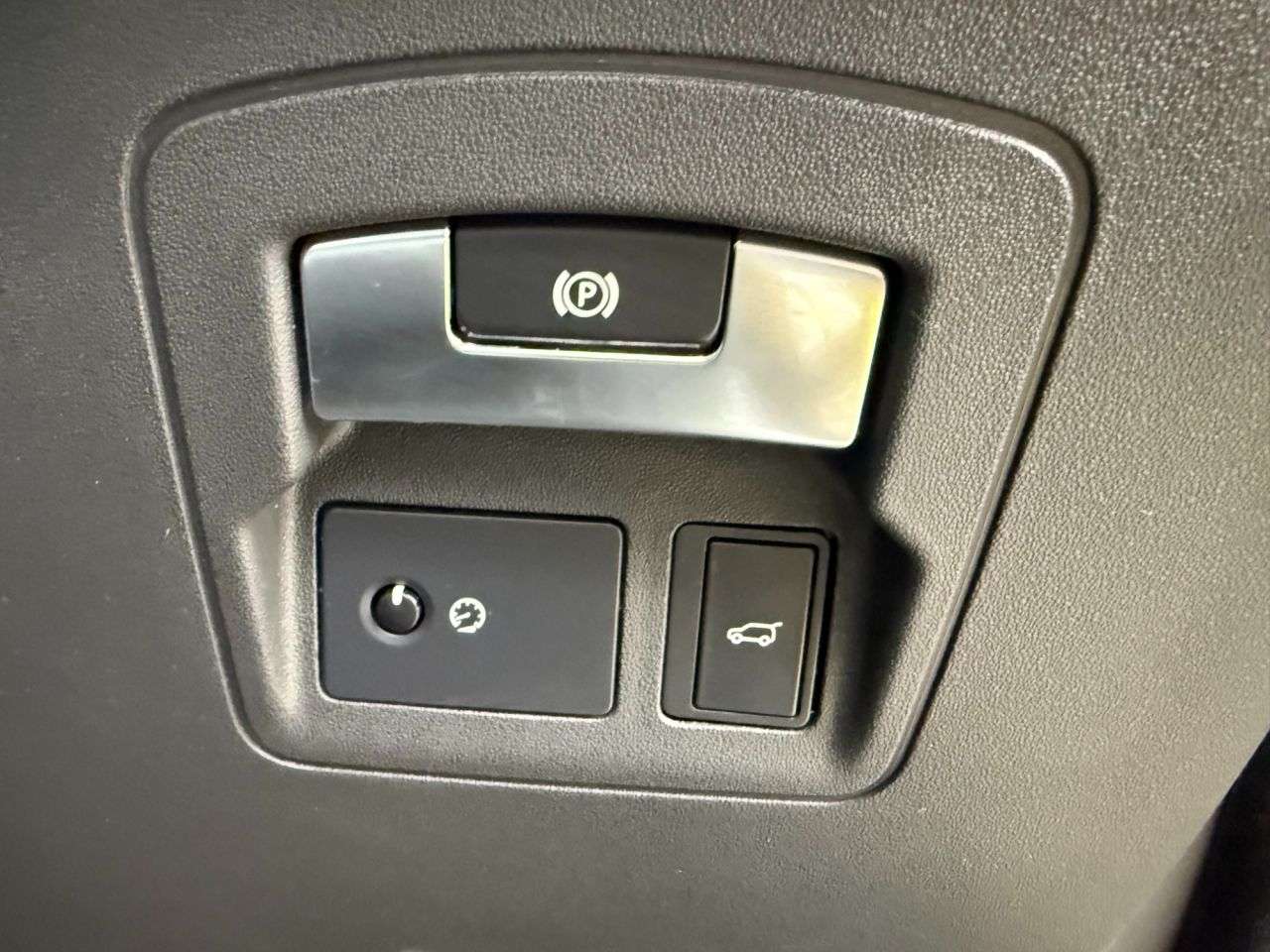 2018 LAND ROVER RANGE ROVER VELAR 2018 LAND ROVER RANGE ROVER VELAR