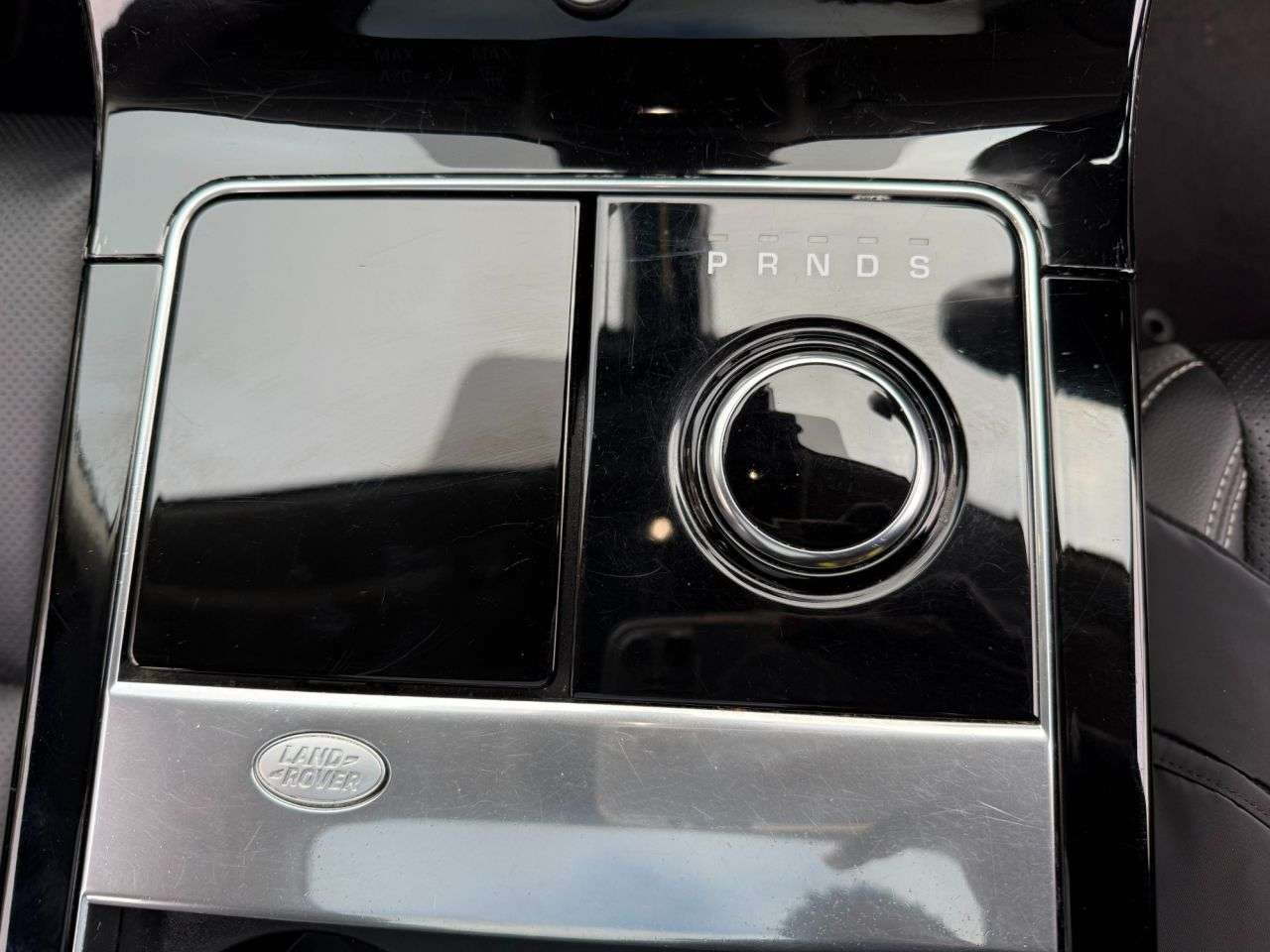 2018 LAND ROVER RANGE ROVER VELAR 2018 LAND ROVER RANGE ROVER VELAR