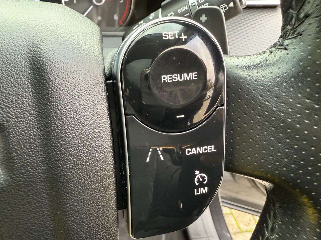 2018 LAND ROVER RANGE ROVER VELAR 2018 LAND ROVER RANGE ROVER VELAR