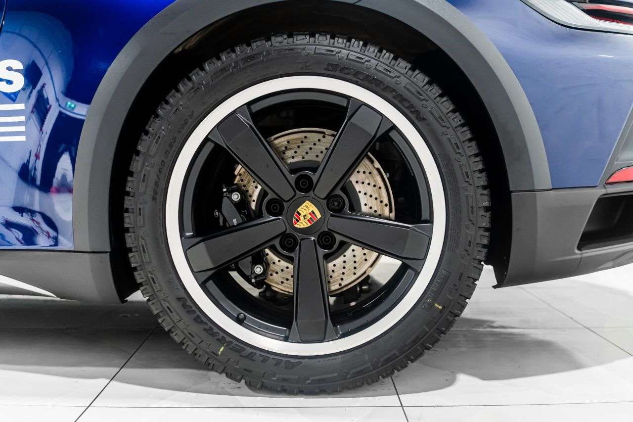 2023 PORSCHE 911 2023 PORSCHE 911