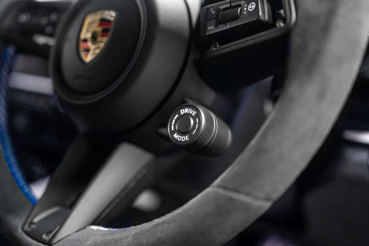 2023 PORSCHE 911 2023 PORSCHE 911