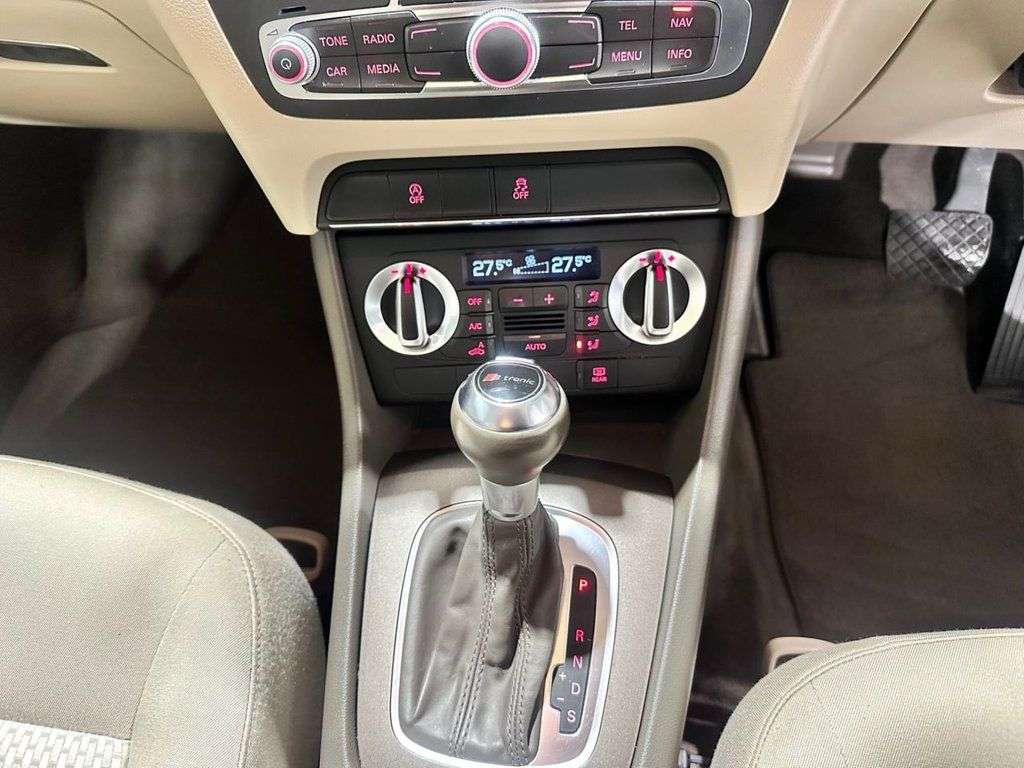 2013 AUDI Q3 2013 AUDI Q3