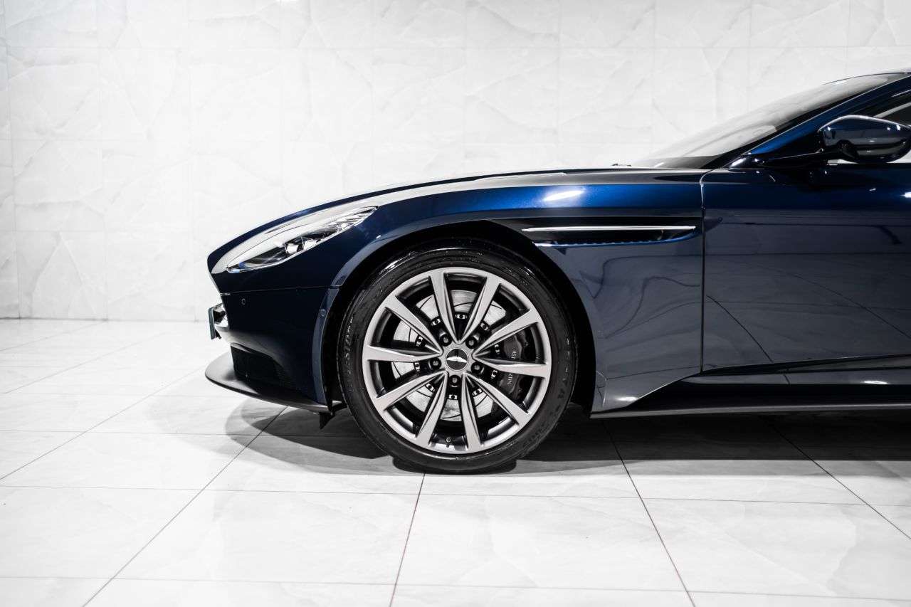 2017 ASTON MARTIN DB11 2017 ASTON MARTIN DB11