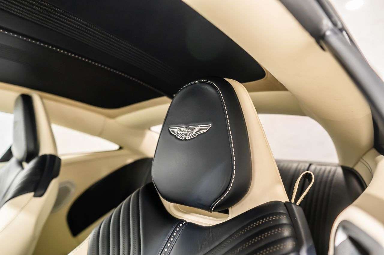 2017 ASTON MARTIN DB11 2017 ASTON MARTIN DB11