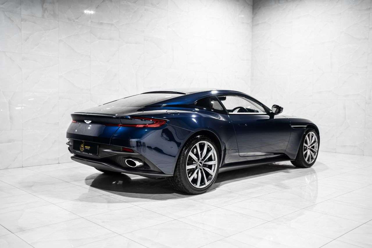 2017 ASTON MARTIN DB11 2017 ASTON MARTIN DB11