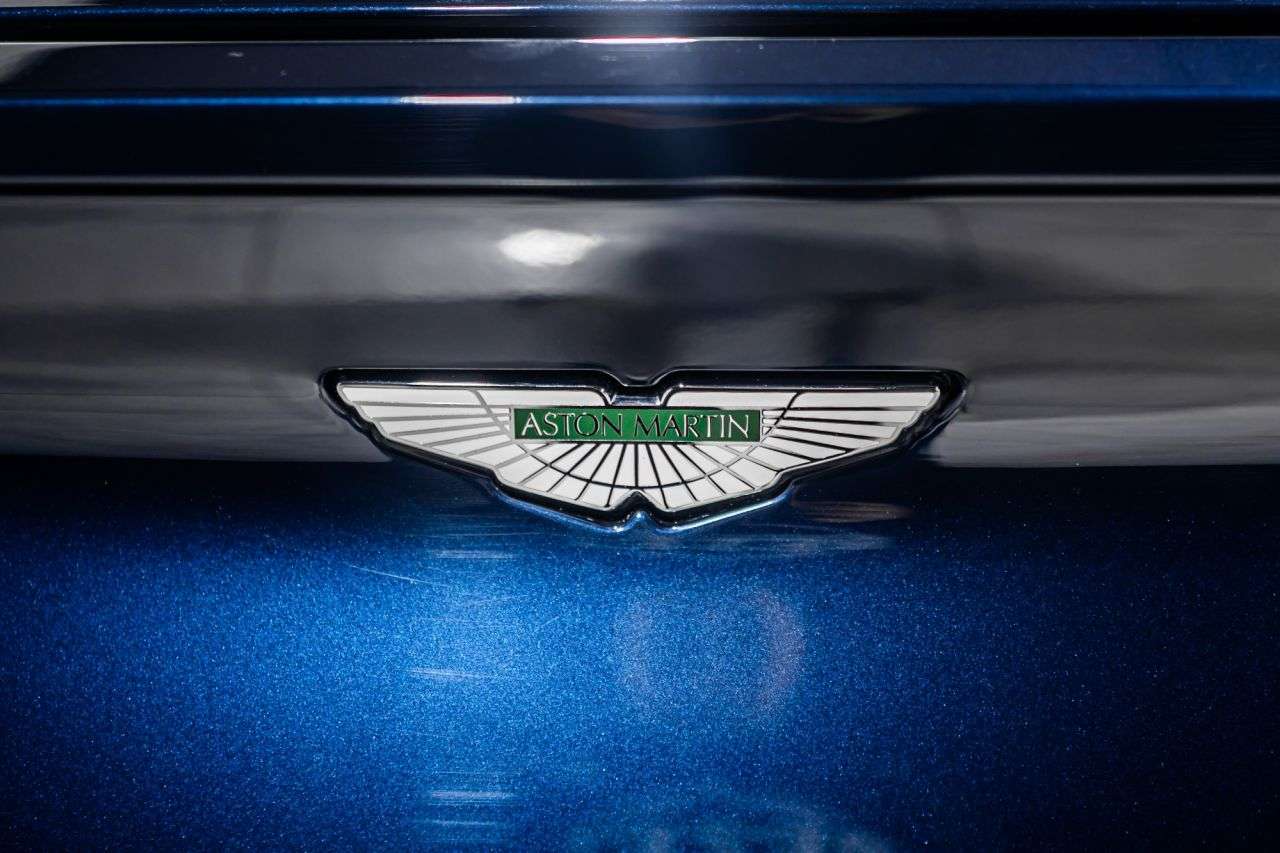 2017 ASTON MARTIN DB11 2017 ASTON MARTIN DB11