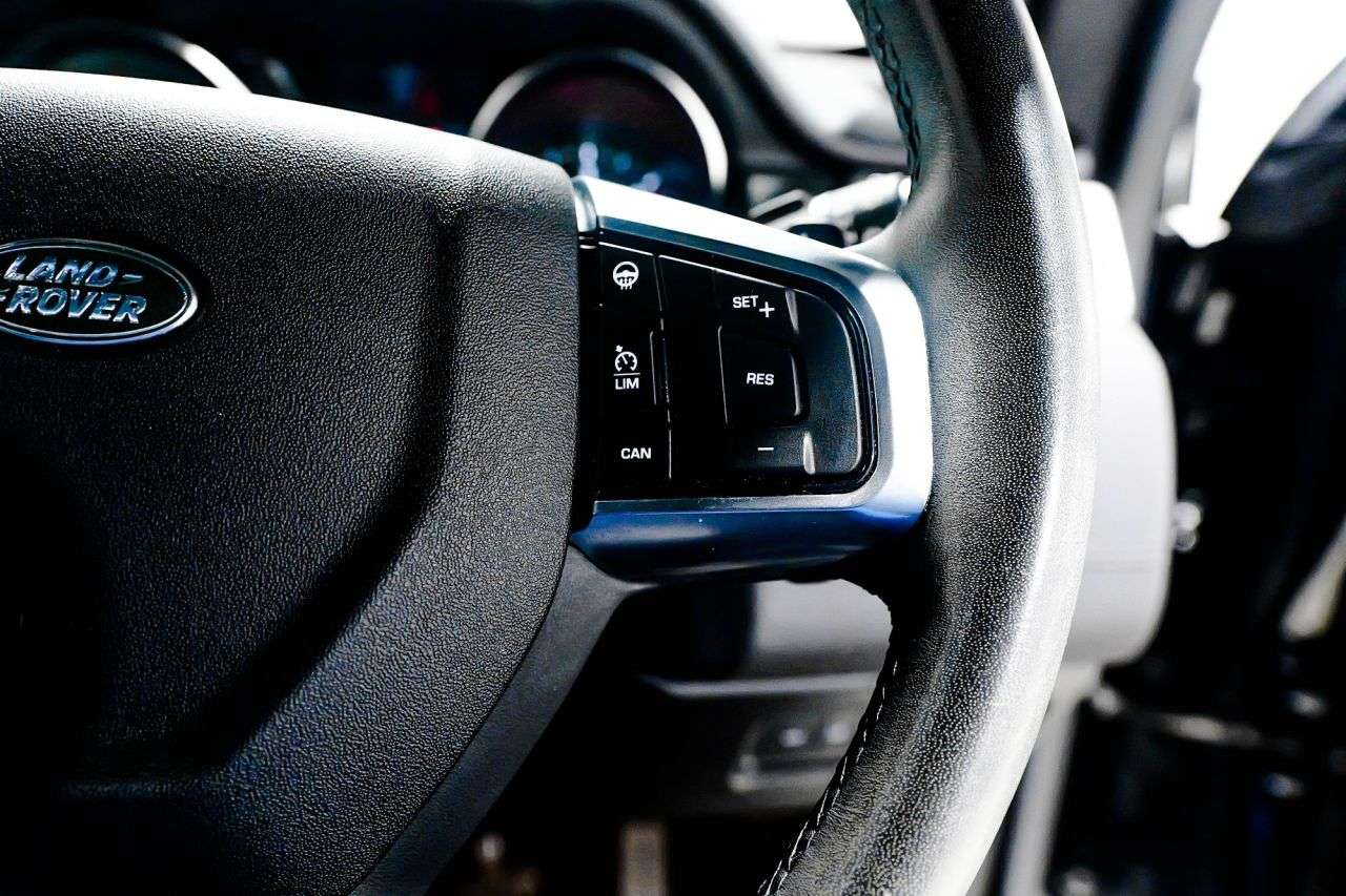 2018 LAND ROVER DISCOVERY SPORT 2018 LAND ROVER DISCOVERY SPORT