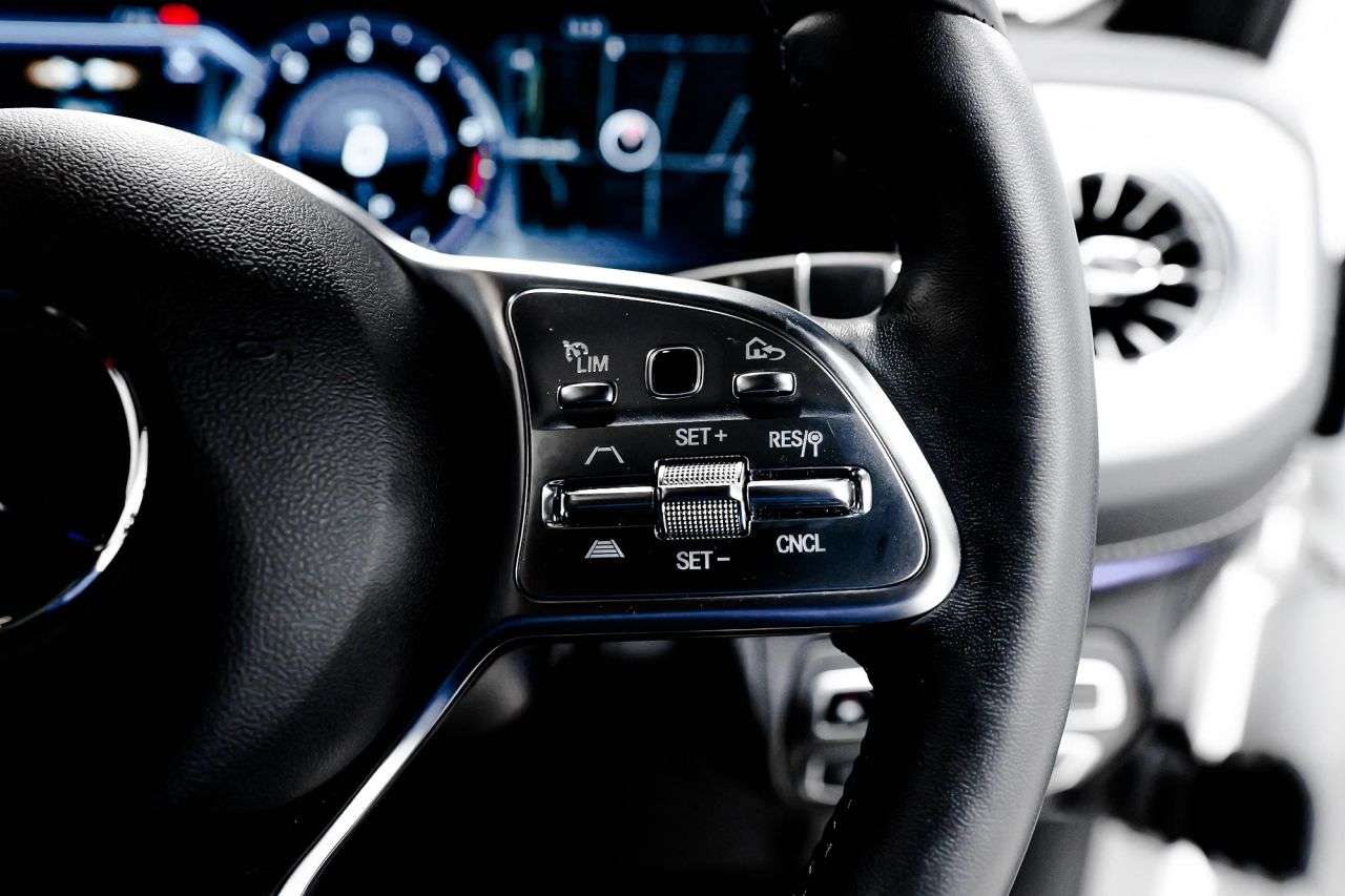 null MERCEDES-BENZ G-CLASS null MERCEDES-BENZ G-CLASS