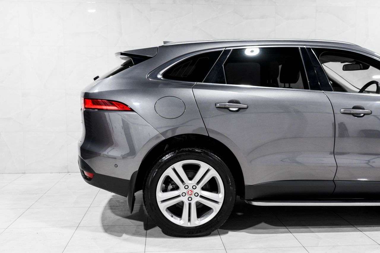 2016 JAGUAR F-PACE 2016 JAGUAR F-PACE