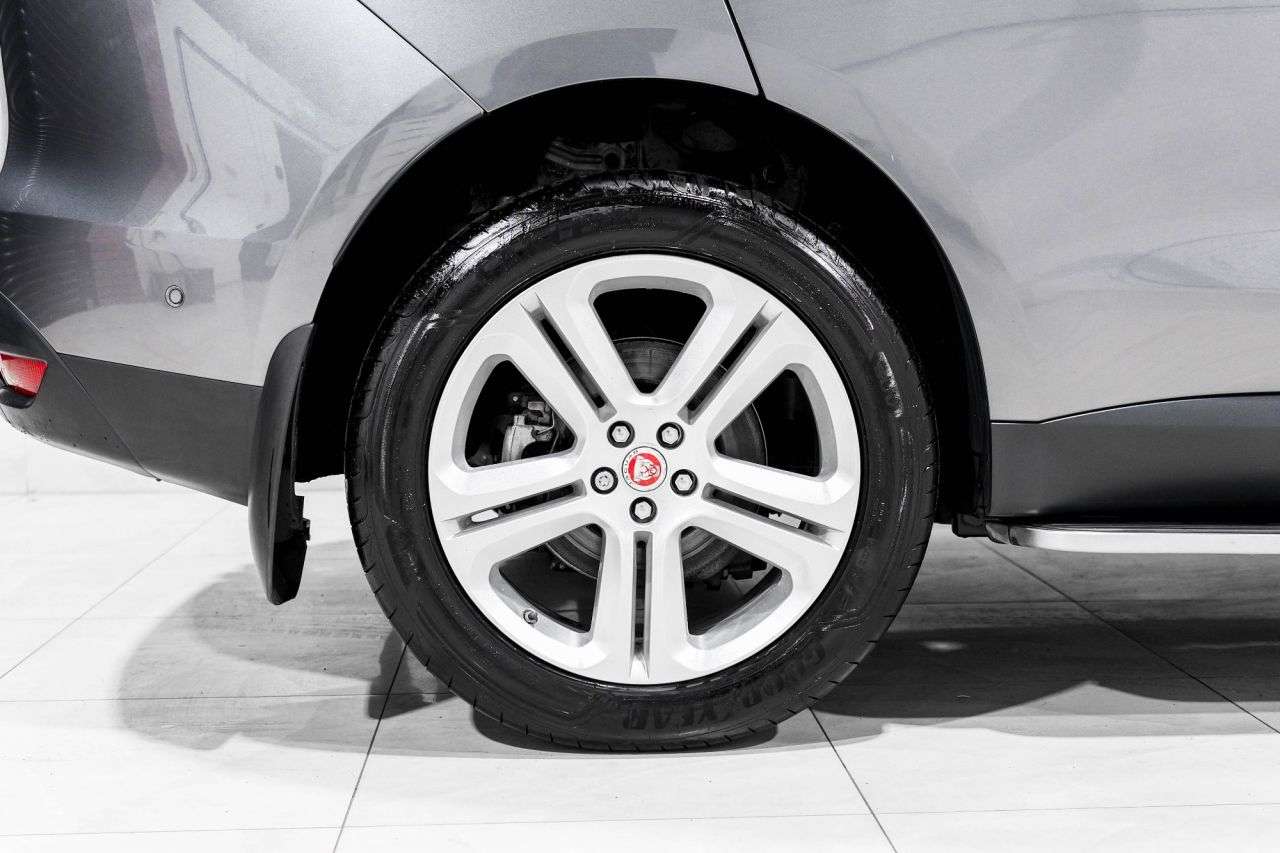 2016 JAGUAR F-PACE 2016 JAGUAR F-PACE