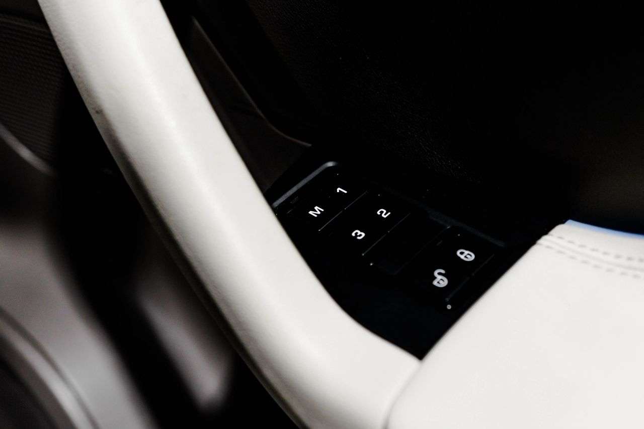 2016 JAGUAR F-PACE 2016 JAGUAR F-PACE