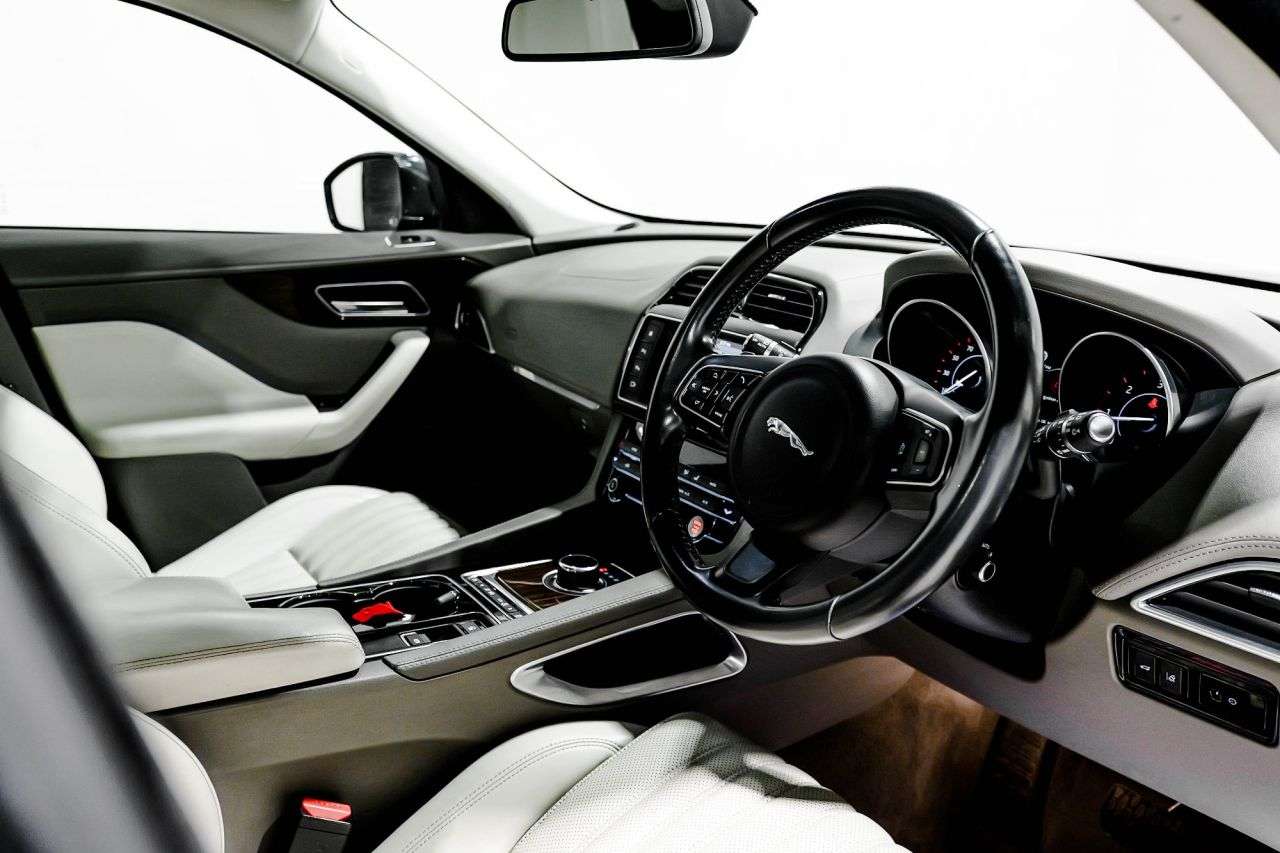 2016 JAGUAR F-PACE 2016 JAGUAR F-PACE