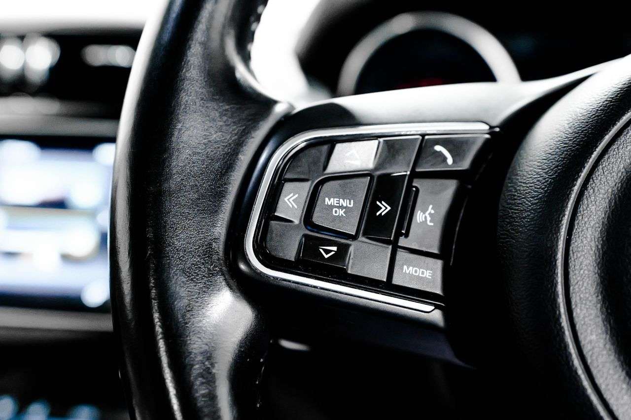 2016 JAGUAR F-PACE 2016 JAGUAR F-PACE