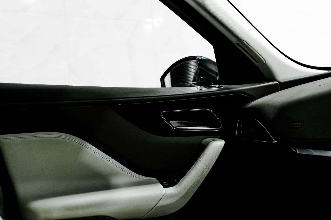 2016 JAGUAR F-PACE 2016 JAGUAR F-PACE