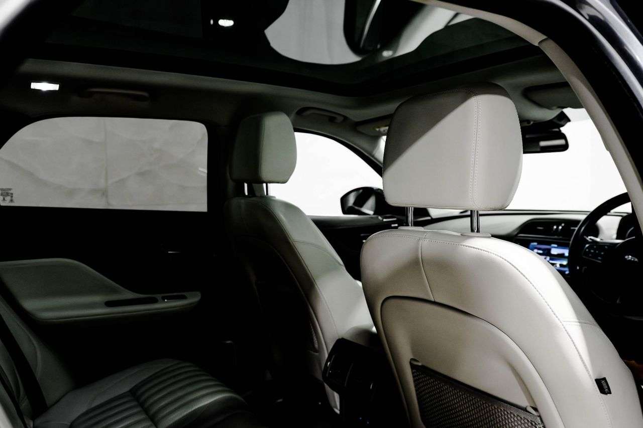 2016 JAGUAR F-PACE 2016 JAGUAR F-PACE