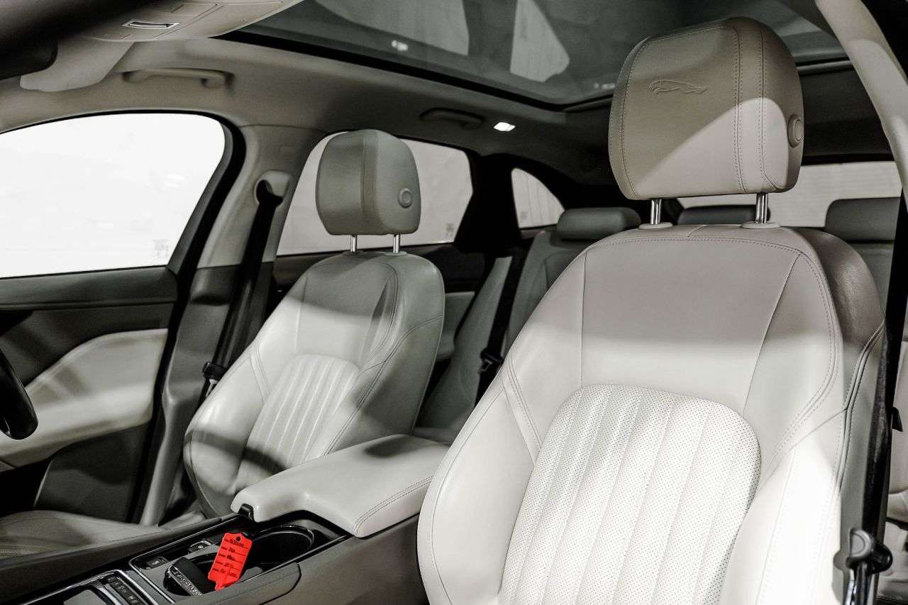 2016 JAGUAR F-PACE 2016 JAGUAR F-PACE