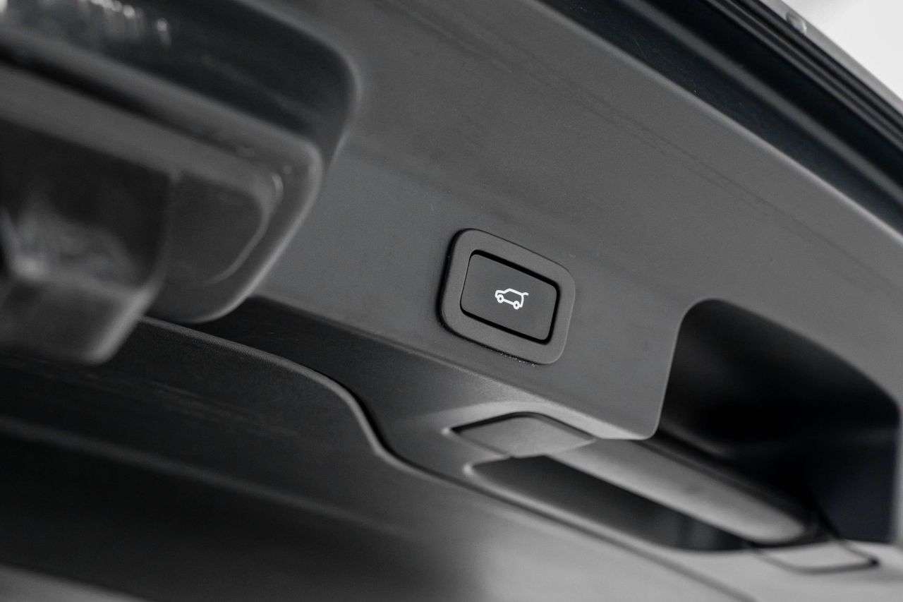 2016 JAGUAR F-PACE 2016 JAGUAR F-PACE