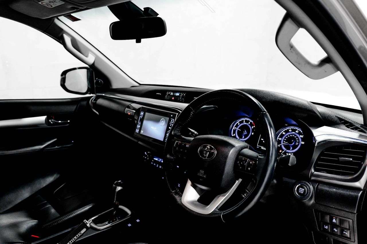 2017 TOYOTA HI-LUX 2017 TOYOTA HI-LUX