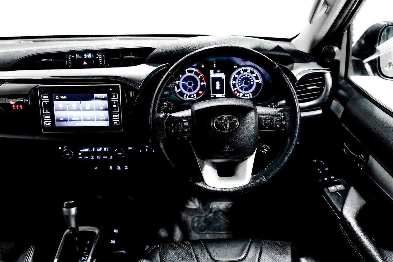 2017 TOYOTA HI-LUX 2017 TOYOTA HI-LUX