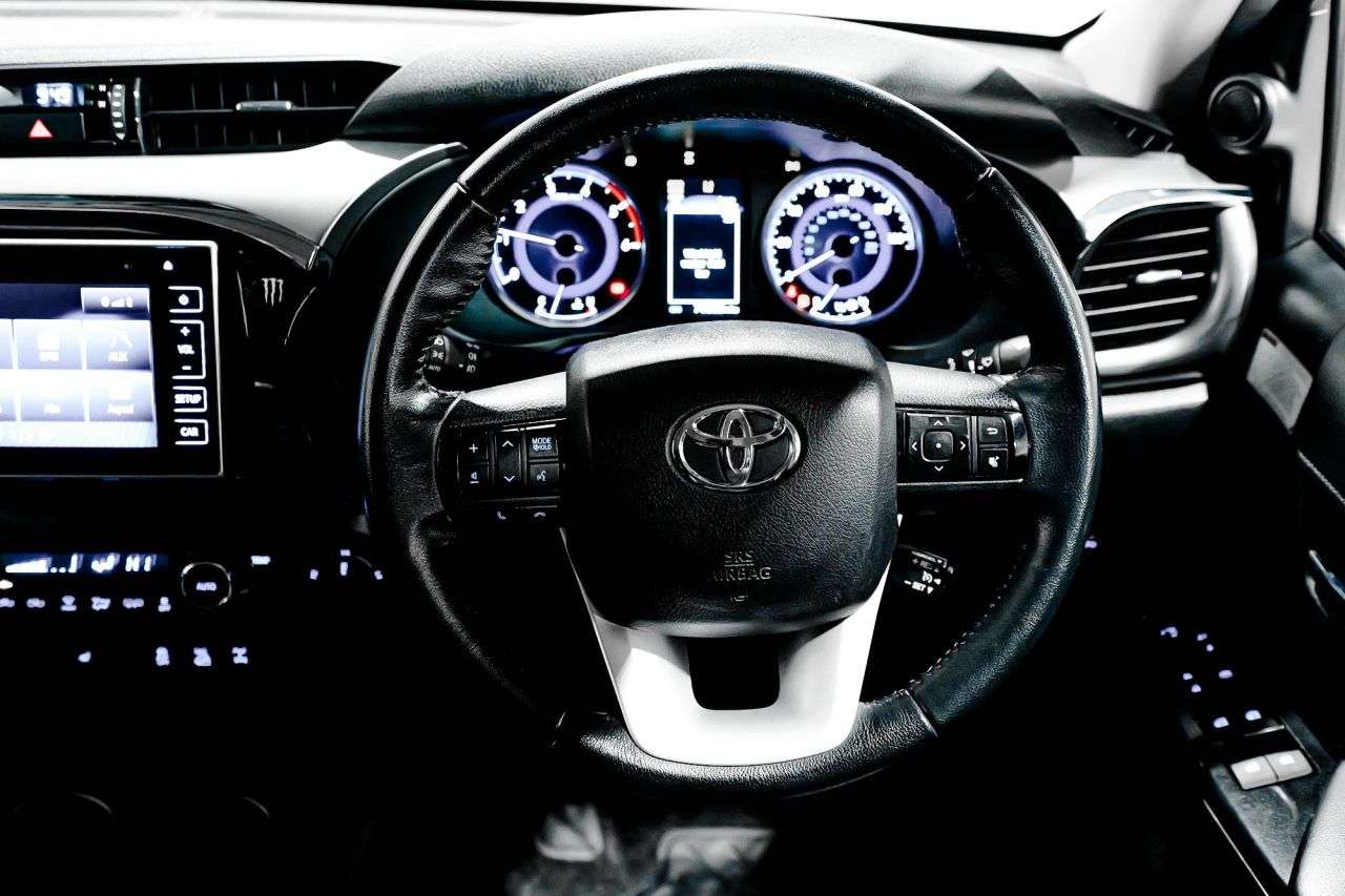 2017 TOYOTA HI-LUX 2017 TOYOTA HI-LUX