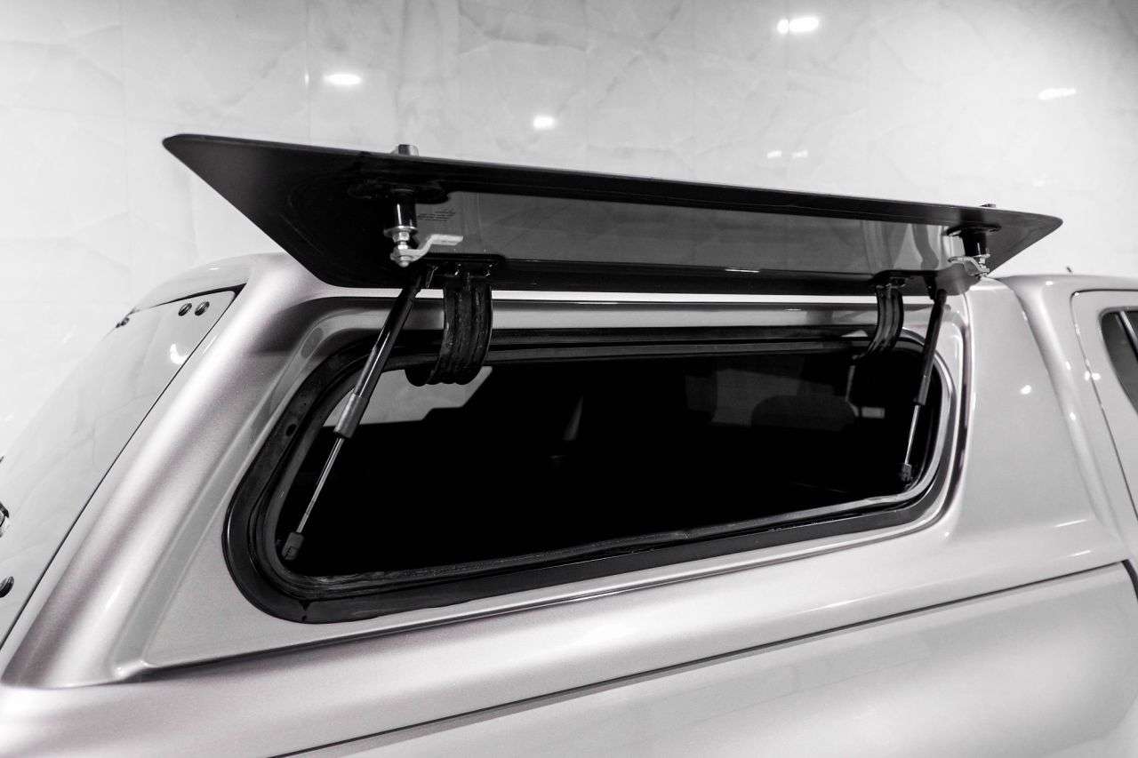 2017 TOYOTA HI-LUX 2017 TOYOTA HI-LUX