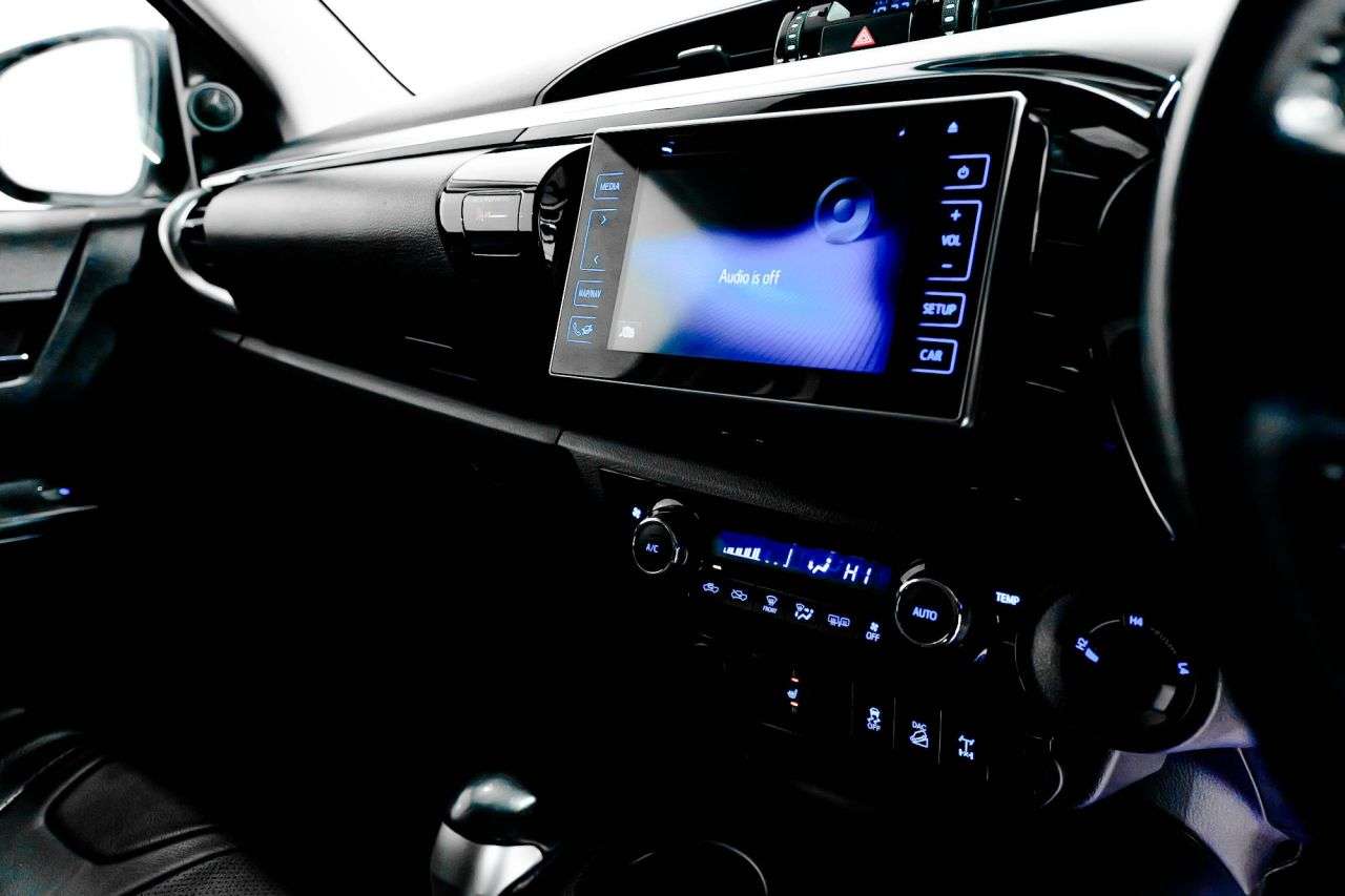 2017 TOYOTA HI-LUX 2017 TOYOTA HI-LUX