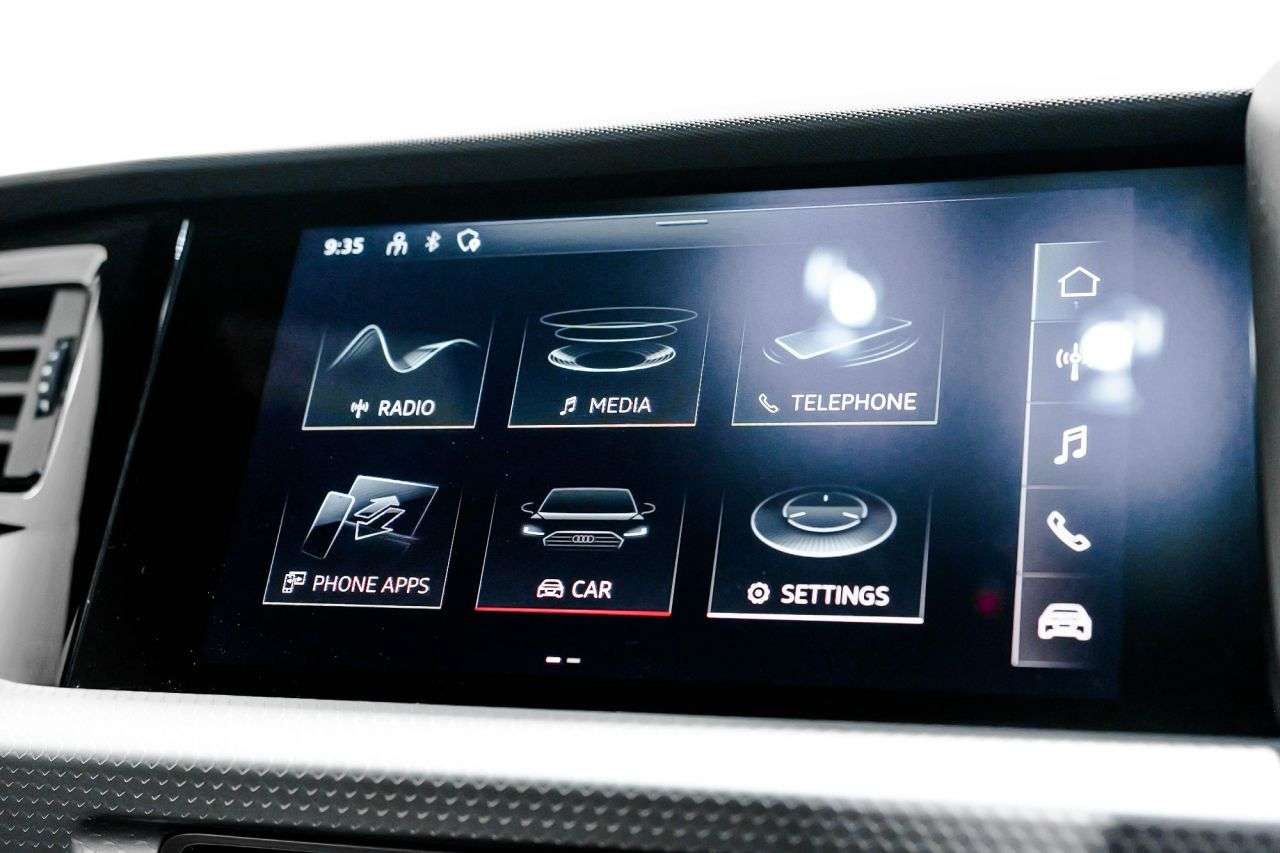 2021 AUDI A1 2021 AUDI A1