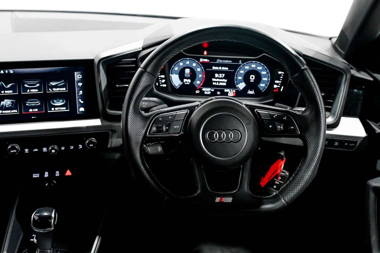 2021 AUDI A1 2021 AUDI A1