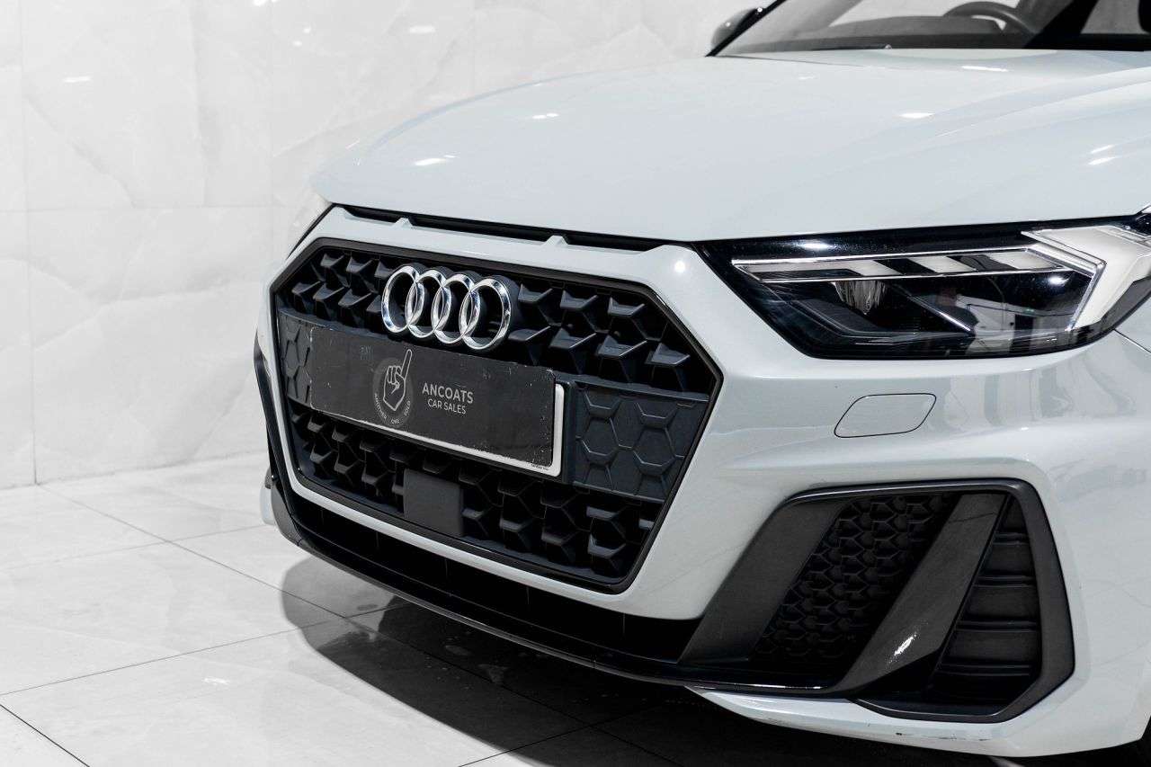 2021 AUDI A1 2021 AUDI A1