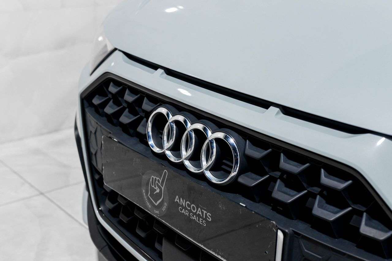 2021 AUDI A1 2021 AUDI A1