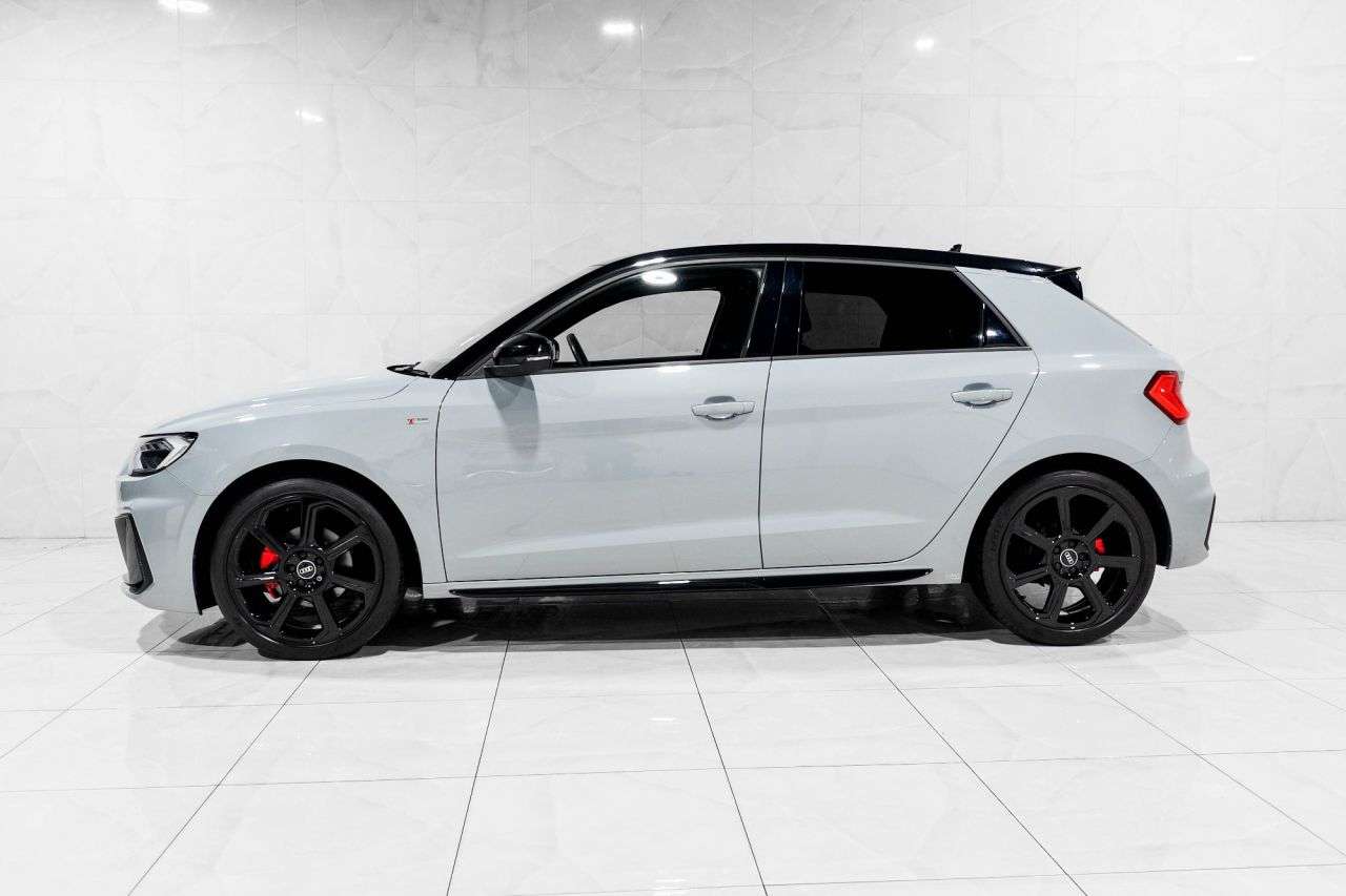 2021 AUDI A1 2021 AUDI A1