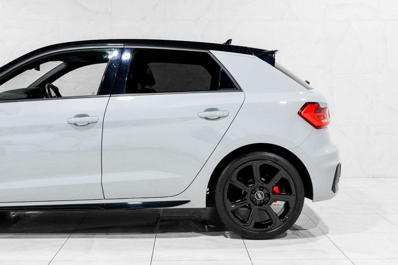 2021 AUDI A1 2021 AUDI A1