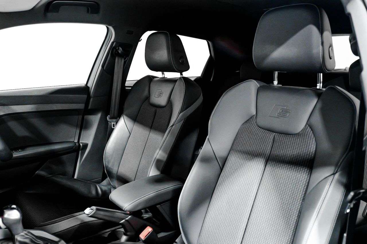 2021 AUDI A1 2021 AUDI A1